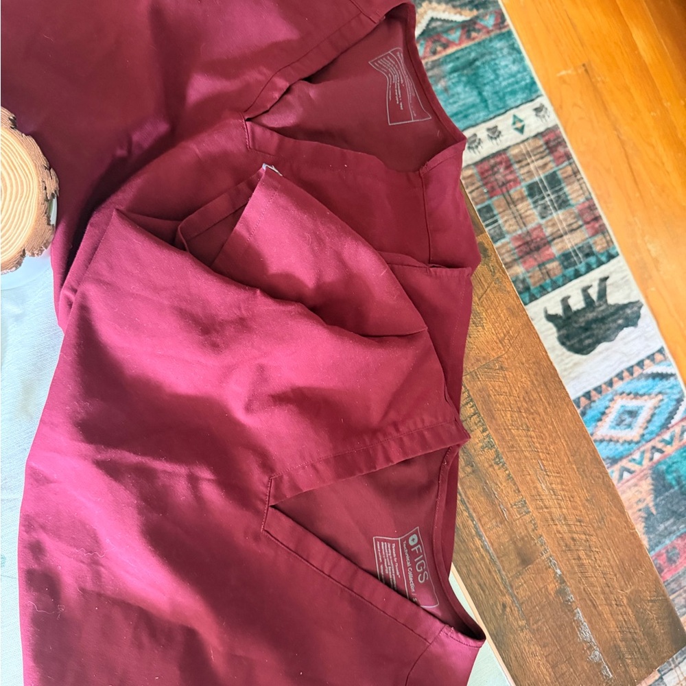 2 Figs Burgandy Red V-Neck Scrub Top